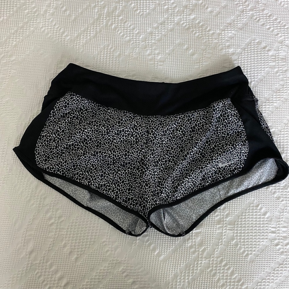 Nike Dri-Fit 3" Black & White Running Shorts, M